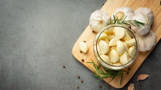 Penyakit Langsung Minggat! Ini 10 Manfaat Air Bawang Putih Bagi Kesehatan, Ramuan Mujarab Sejak Ribuan Tahun 