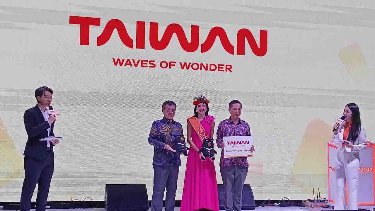 Wow! Mikha Tambayong Raih Penghargaan Sebagai Duta Pariwisata Taiwan 