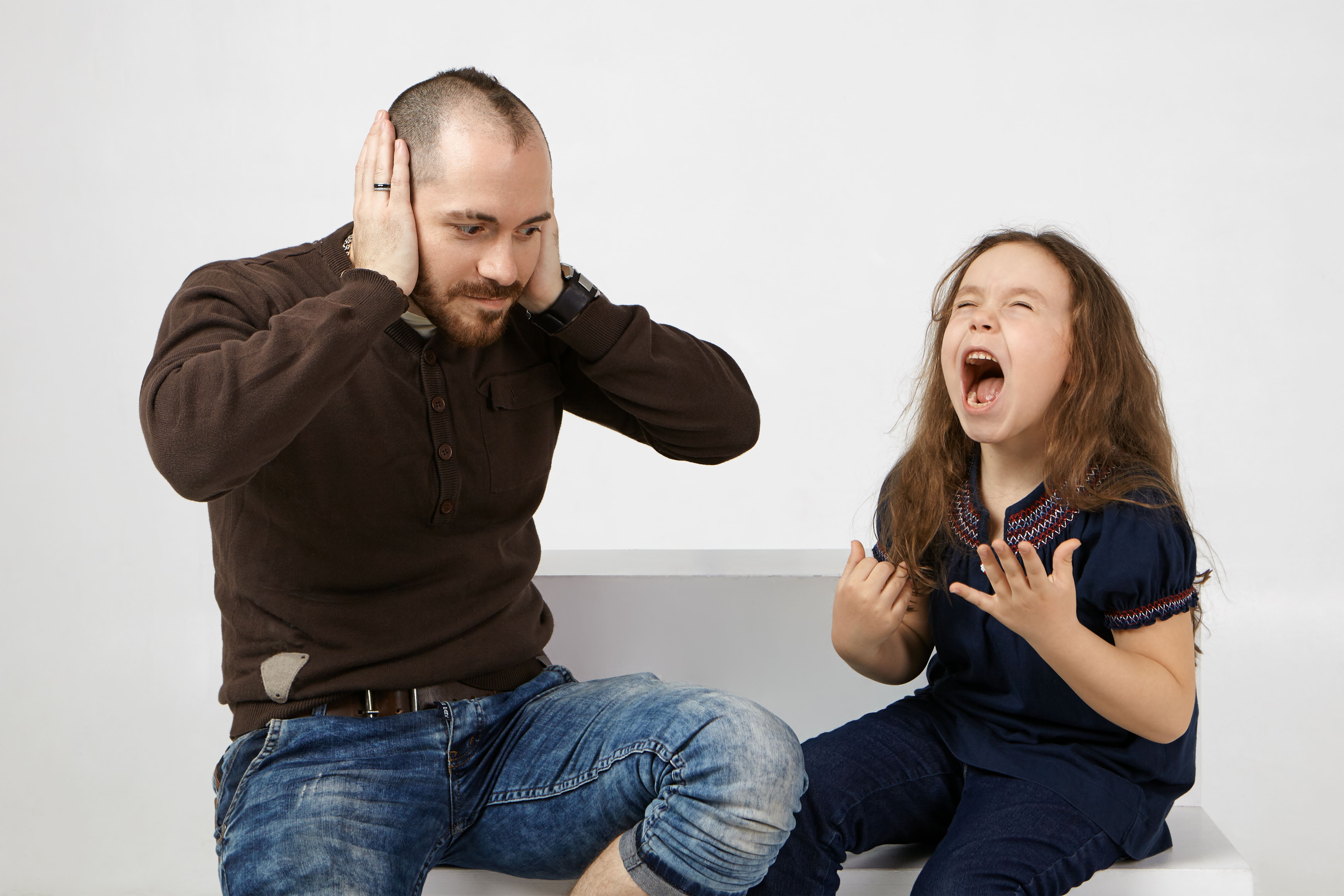 Ciri Anak Mengalami Gejala Tantrum dan 3 Cara Mengatasinya, Nomor 2 Suka Gak Tega