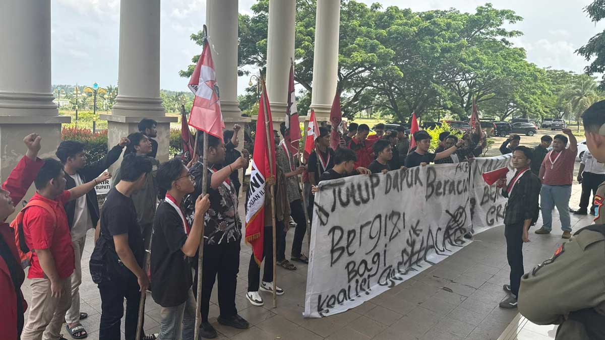 Aksi Damai GMNI di Kantor Bupati Ogan Ilir: Tuntut Transparansi Program MBG, Polri Pastikan Kondusif