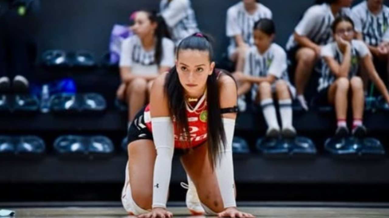 Middle Blocker Cantik Setinggi 1,95 Meter Ini Siap Jadi Tandem Megawati di Manisa BBSK!