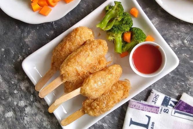 Rekomendasi 5 Kedai Makan Sempol Ayam di Palembang, Dagingnya Full dan Saosnya Mantap, Mulai Rp1.000an Aja
