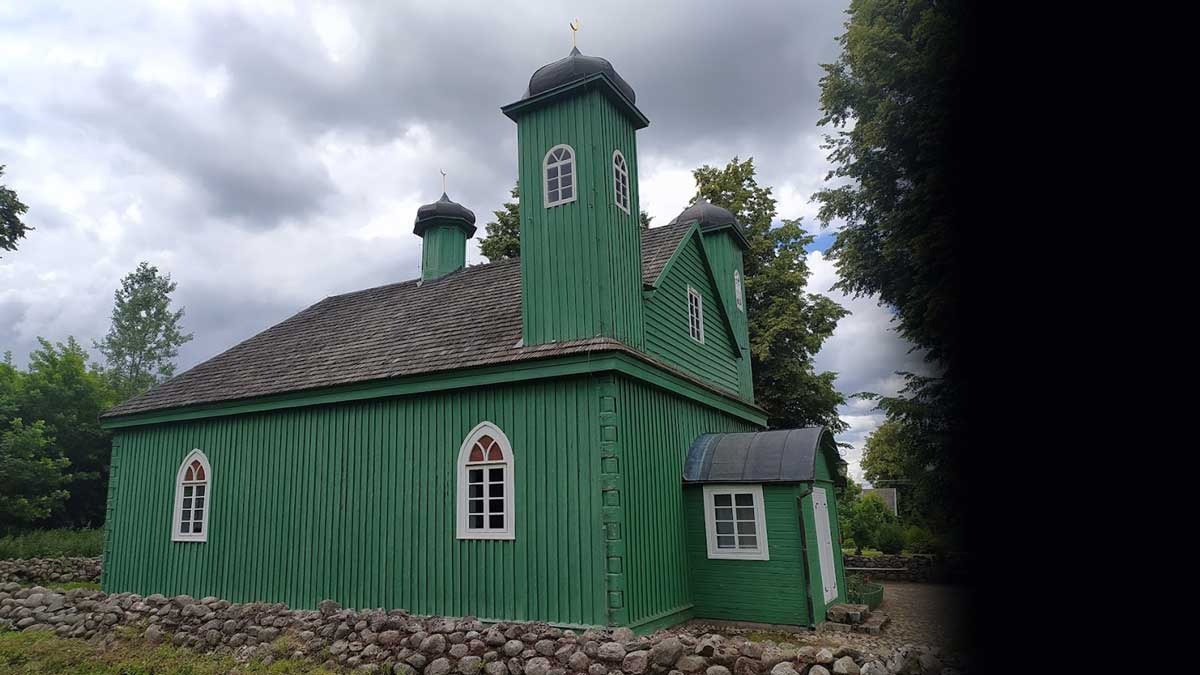 Masjid Unik di Polandia Ini Terbuat dari Kayu dan Beratap Tajug, Dibangun pada Abad ke-18