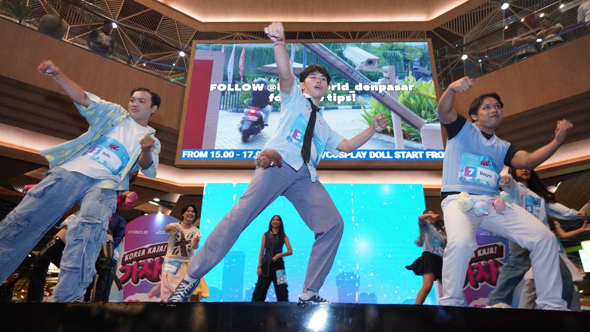 Gebrakan #AnehTapiNyata by.U: Sukses Gelar Random Play Dance Terbesar se-Indonesia!