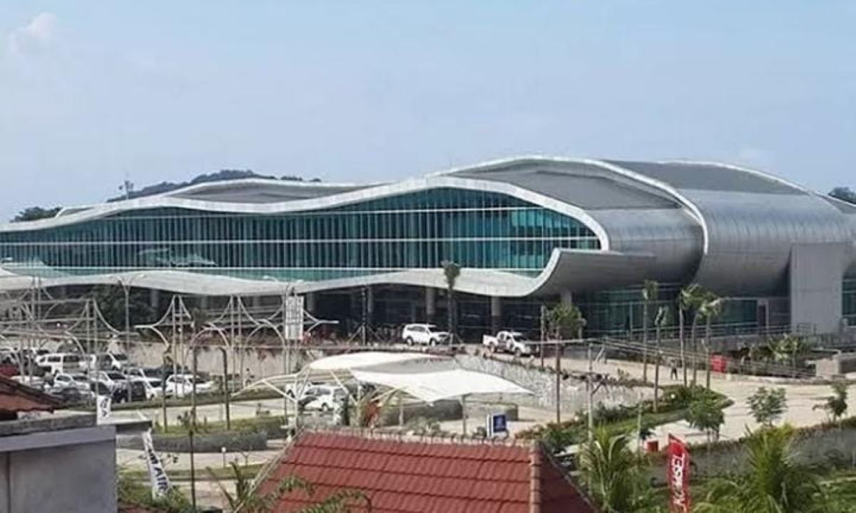 Bandara di Nusa Tenggara Timur Rugikan Negara, Baru Setahun Diresmikan Sudah Roboh, Kok Bisa?