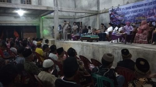 Desa Muara Lawai Lestarikan Tradisi Sedekah Dusun dan Melemang