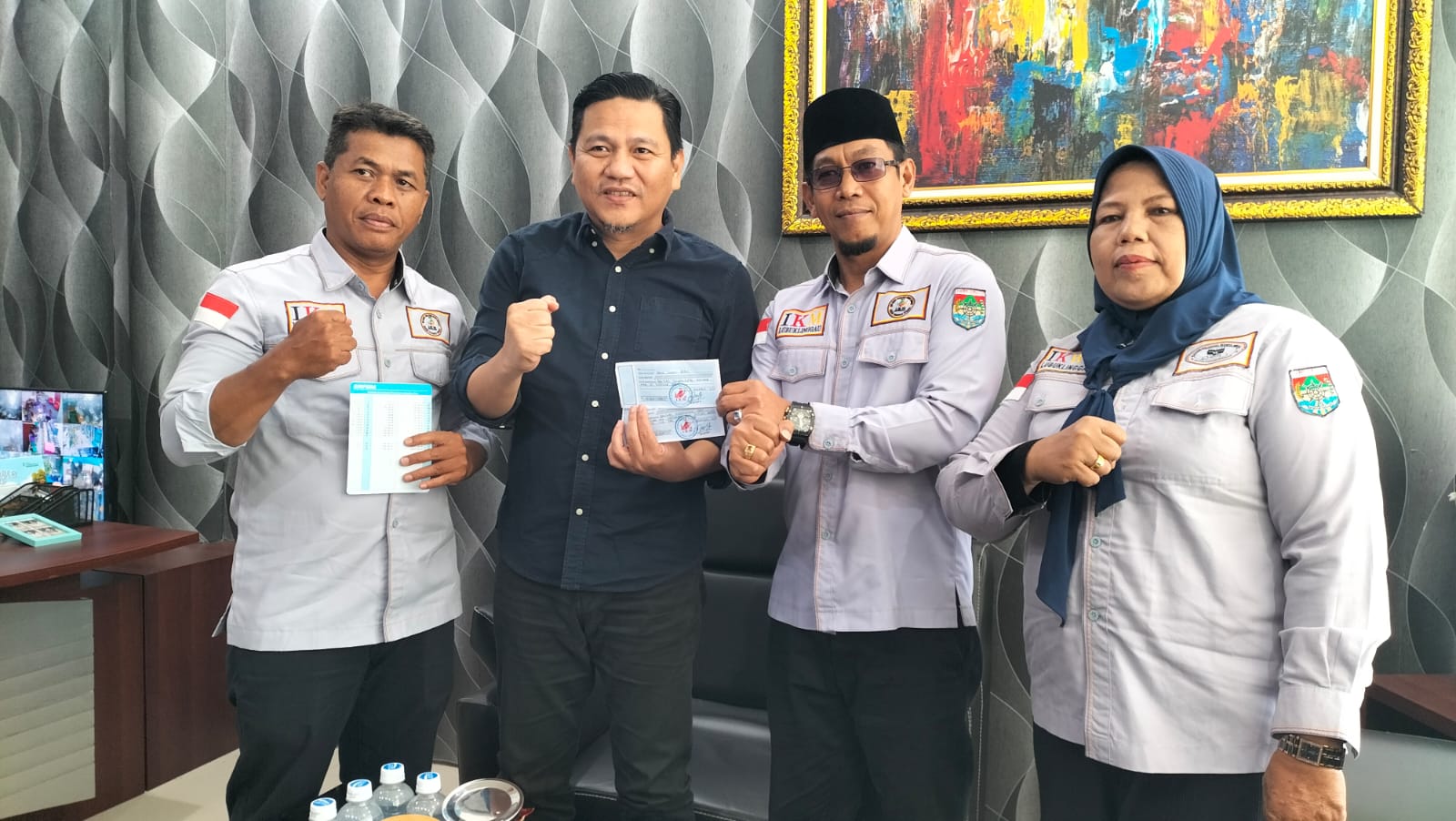 Aksi Solidaritas IKM untuk Korban Banjir Sumbar, Bank Sumsel Babel Ikut Sumbangkan Donasi