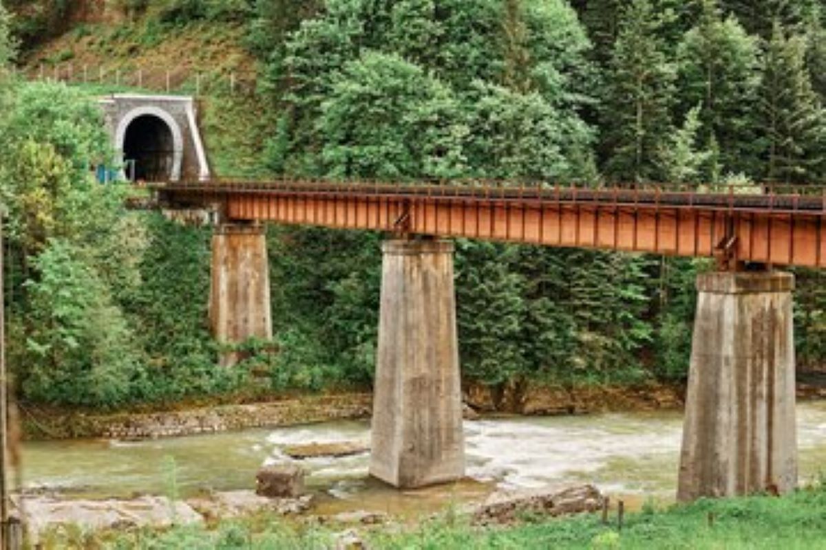 Ratusan Tahun Tersembunyi, Jembatan Tahun 1881 Ditemukan Pasca Longsor di Bogor, Seperti Apa Desainnya?