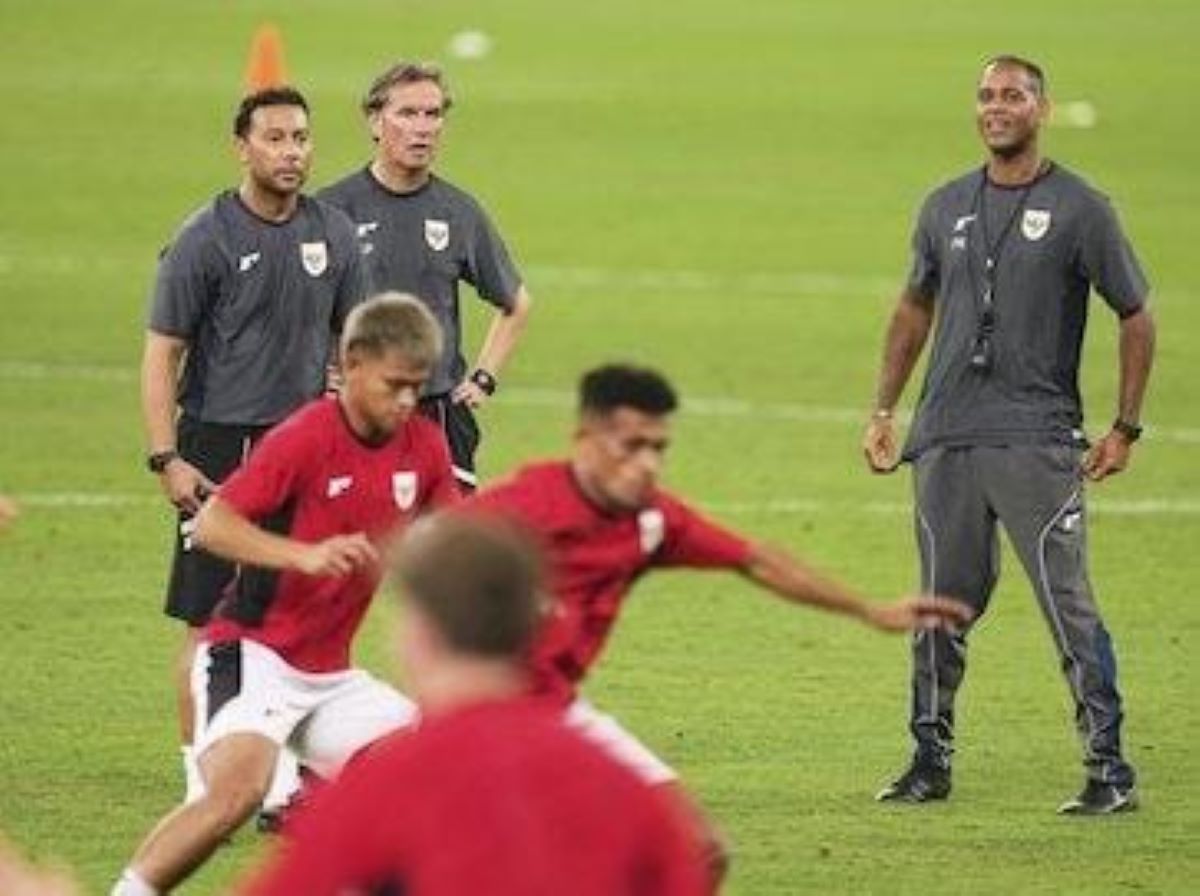 Jelang Laga Krusial Timnas Indonesia, Patrick Kluivert Ajak 32 Pemain TC di Bali