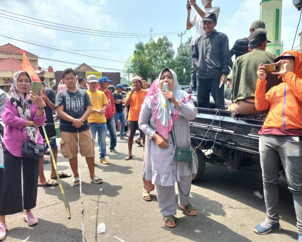 Massa Demo di Polres Lubuklinggau, Desak Rekannya Heriyanto Dibebaskan