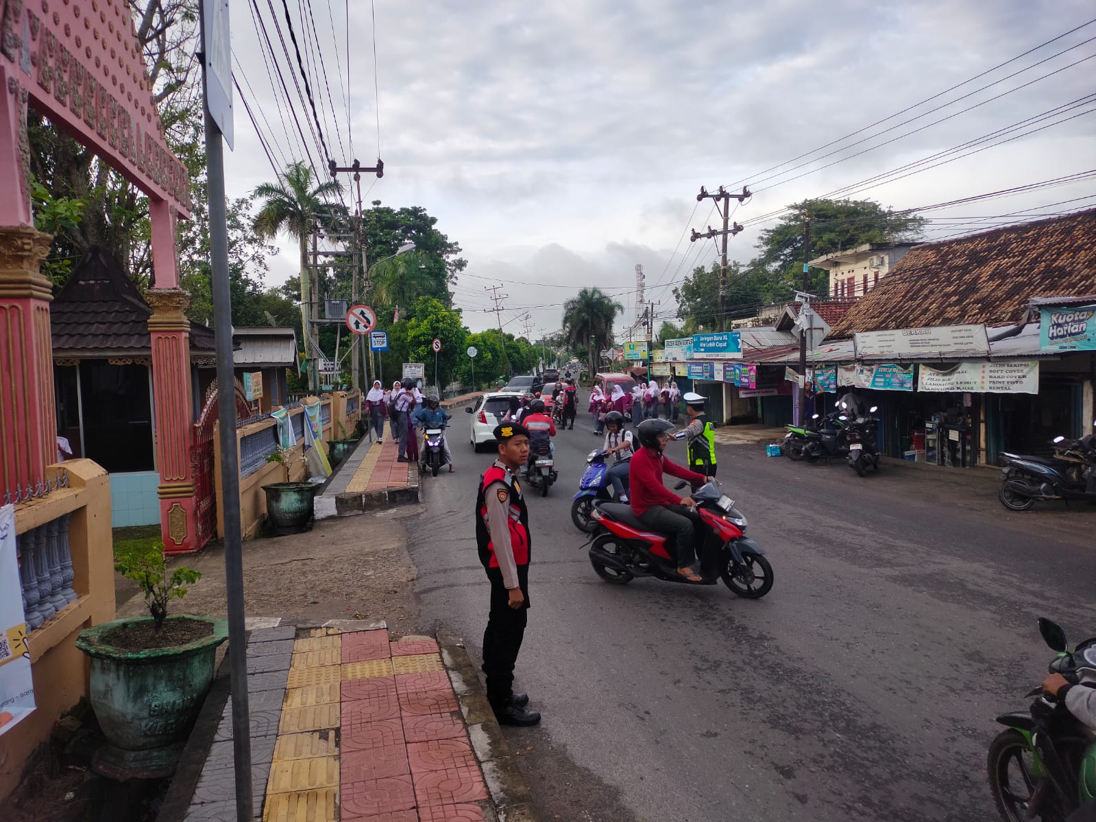 Inovasi Kreatif! Kapolres OKI Terjunkan151 Personil Laksanakan Police Hazard/Strong Point di Kayuagung
