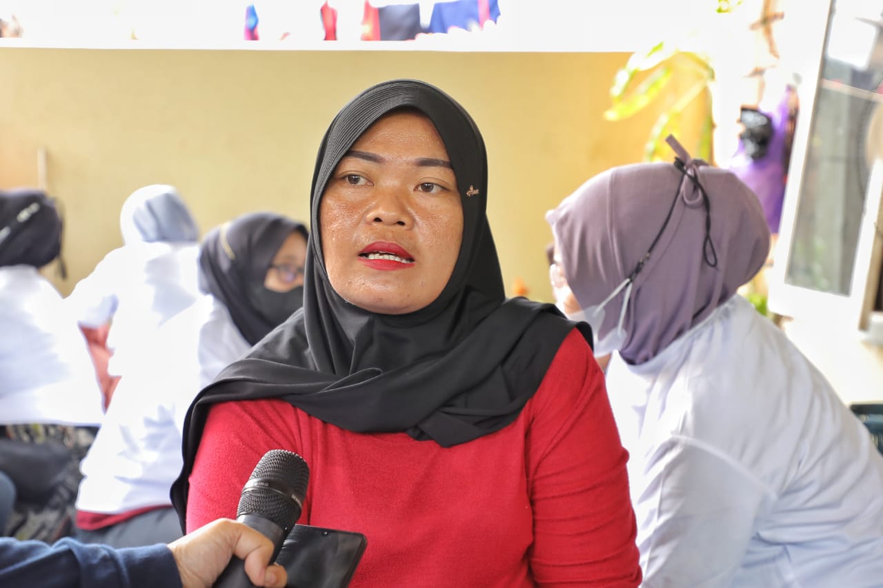 Tergiur Untung Besar, Ibu-ibu di Palembang Antusias Ikuti Pelatihan Buat Keripik Pisang Wong Kito Ganjar