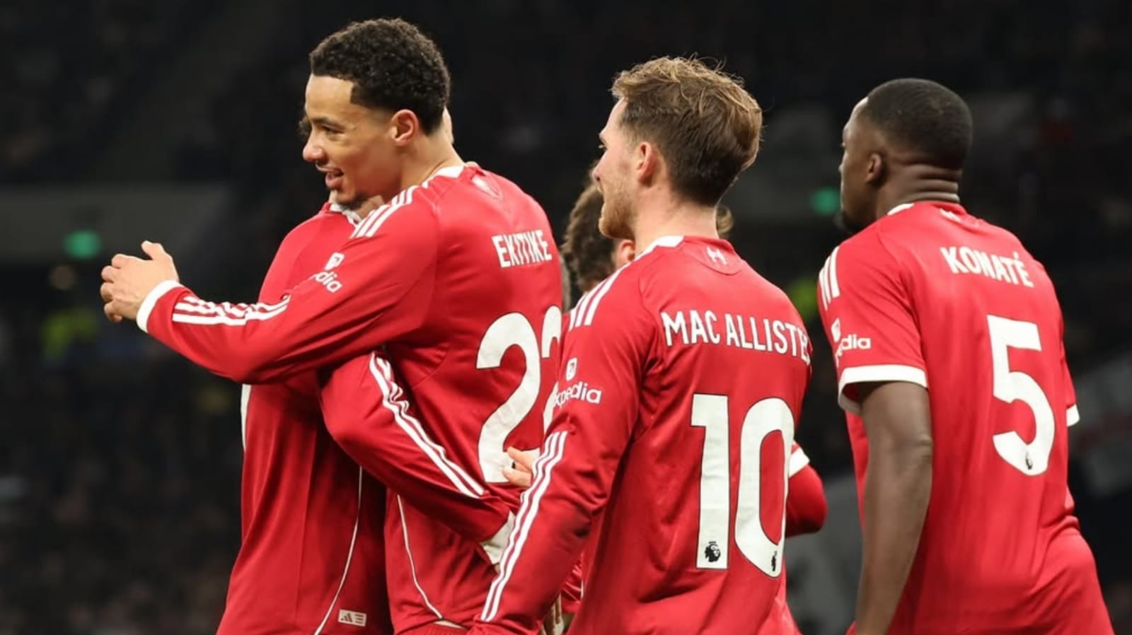 Tottenham 1-2 Liverpool: Sembilan Pemain Tuan Rumah Gagal Meraih Kemenangan Kandang