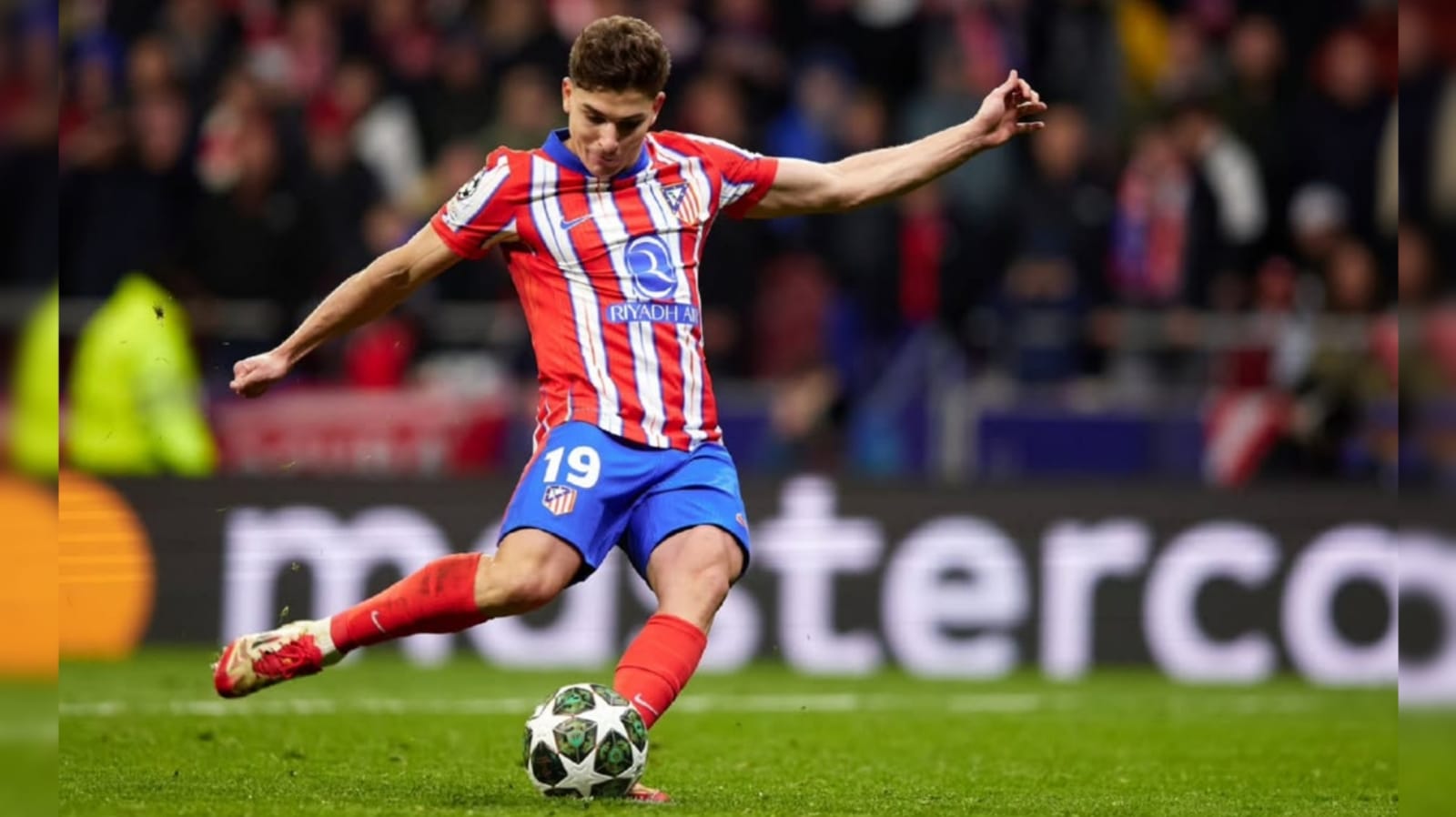 Julian Alvarez Buka Suara Tentang Kontroversi Penalti dan Kekalahan Atletico Madrid di Liga Champions