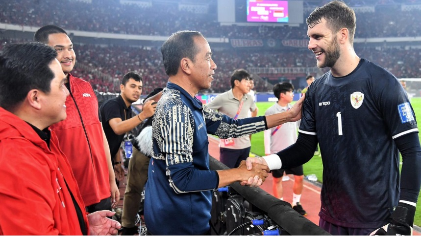 Jokowi Salami Maarten Paes, Presiden Apresiasi Perjuangan Timnas Indonesia Tahan Imbang Australia 0-0