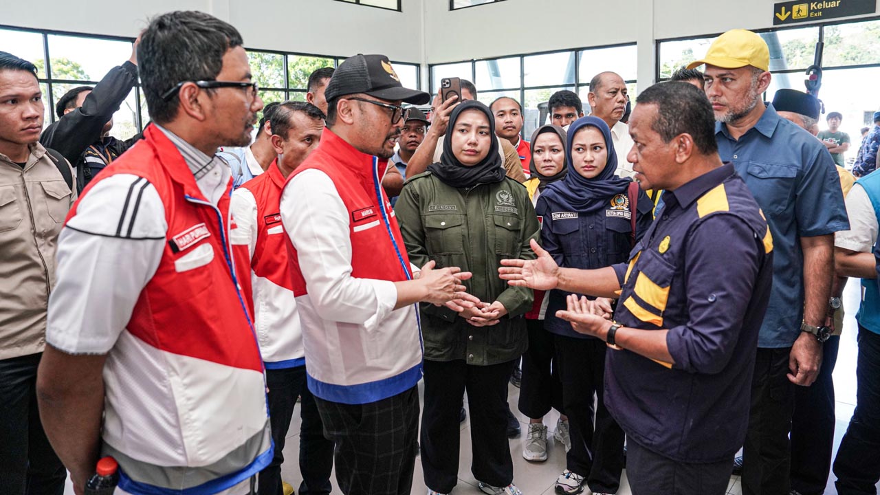 Menteri ESDM dan Dirut Pertamina Tinjau Pemulihan Energi di Aceh, Sumut, dan Sumbar