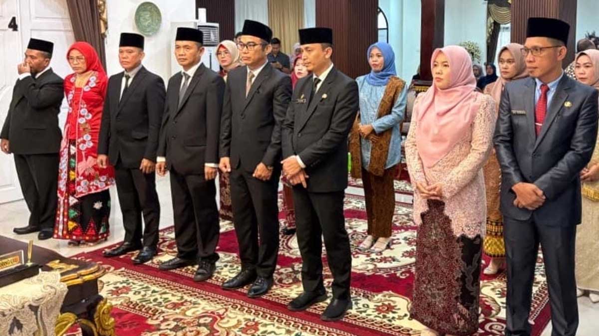 Bupati OKU Teddy Meilwansyah Rombak 9 Kepala Dinas, Zulkarnain Gunawan Resmi Jabat Kadispora