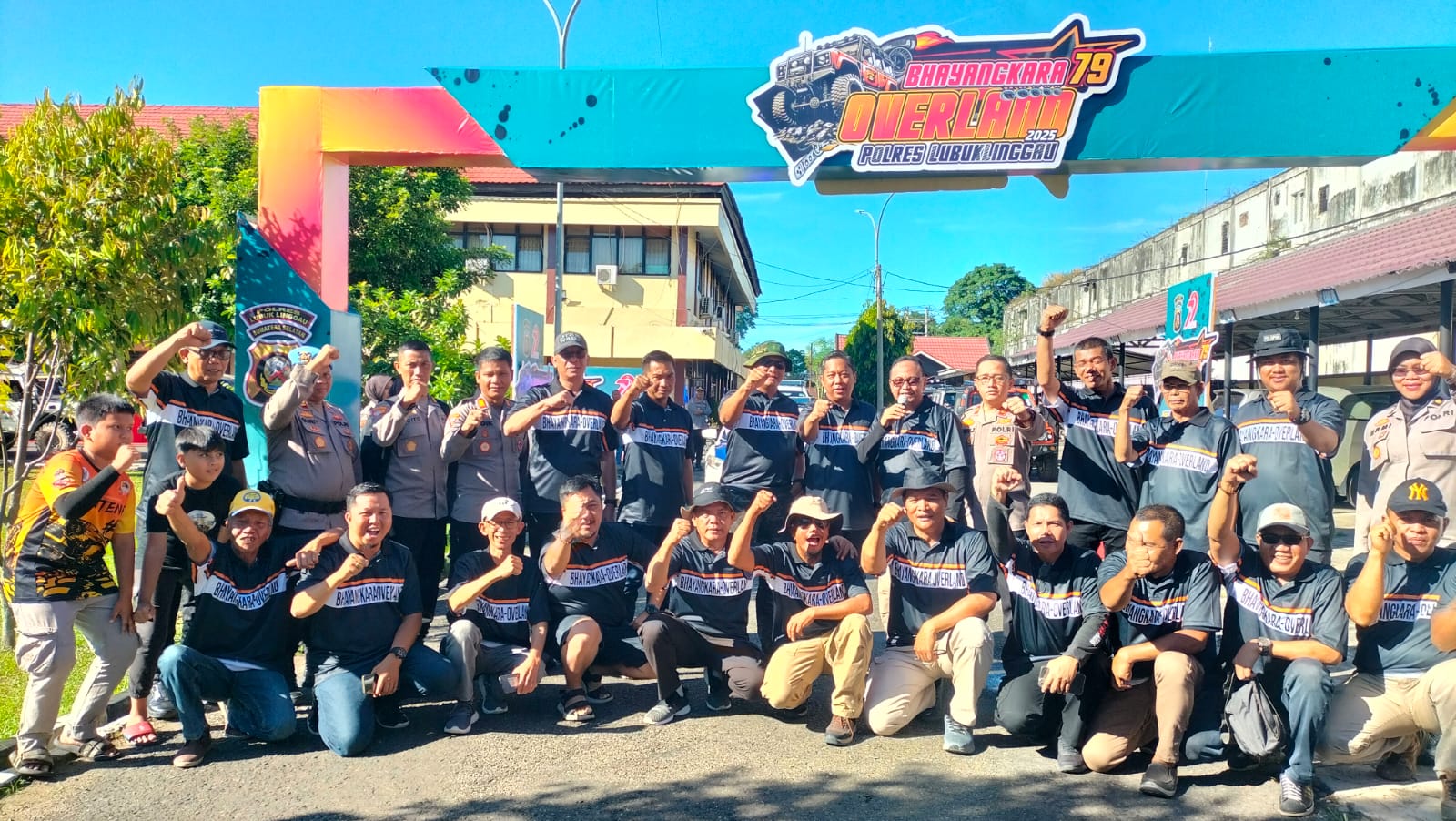 Rangkaian Peringatan HUT Bhayangkara Ke-79, Polres Lubuklinggau Bagikan 1000 Sembako Kepada Warga Kurang Mampu