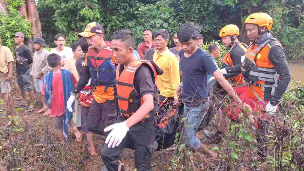 Pelajar SD yang Tenggelam di Sungai Niru Muara Enim Ditemukan Tim SAR Gabungan, Begini Kondisinya