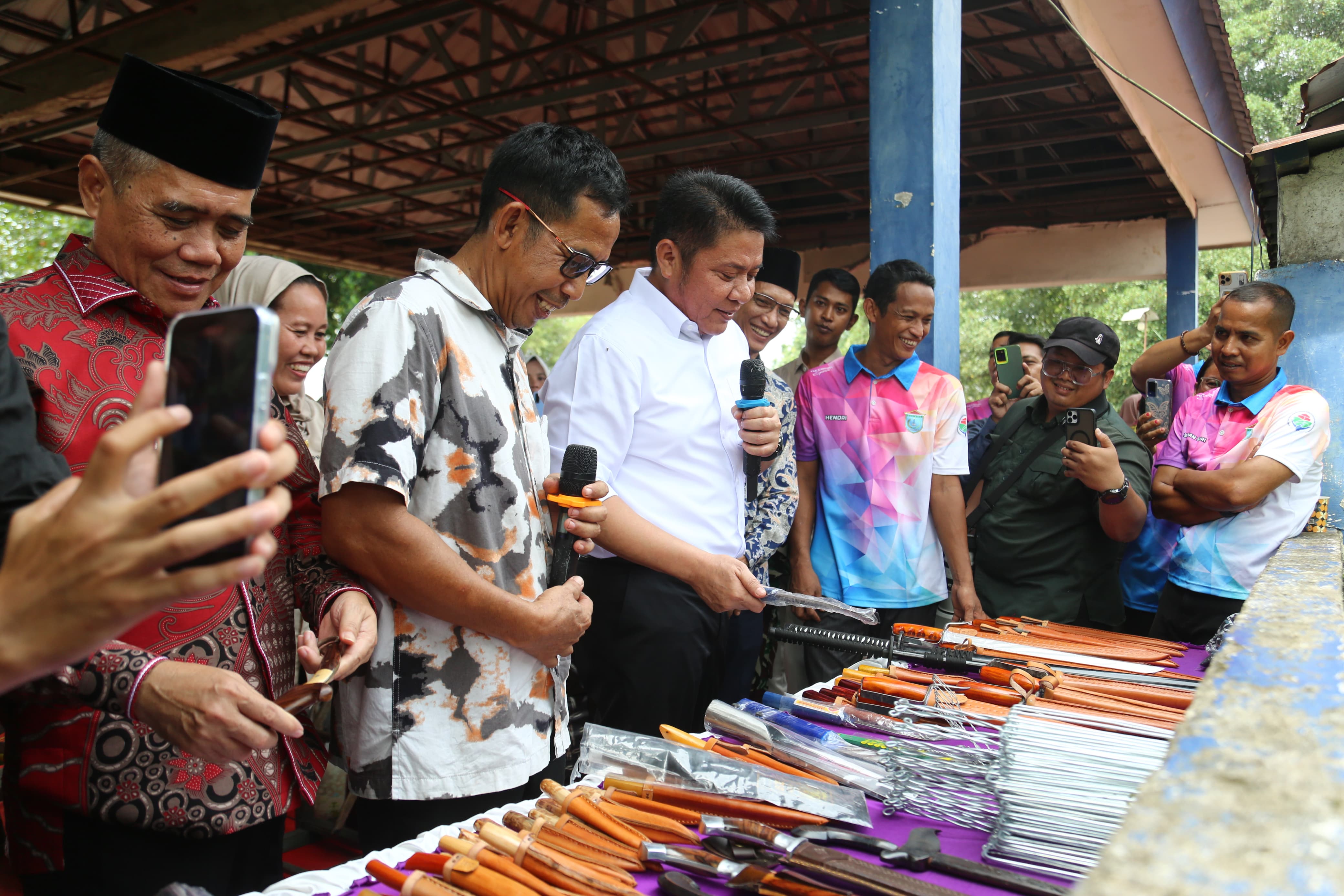 Pemprov Sumsel Siap Tanggung Biaya BPJS Ketenagakerjaan Pengrajin Besi di Ogan Ilir, HD: Segera Didata