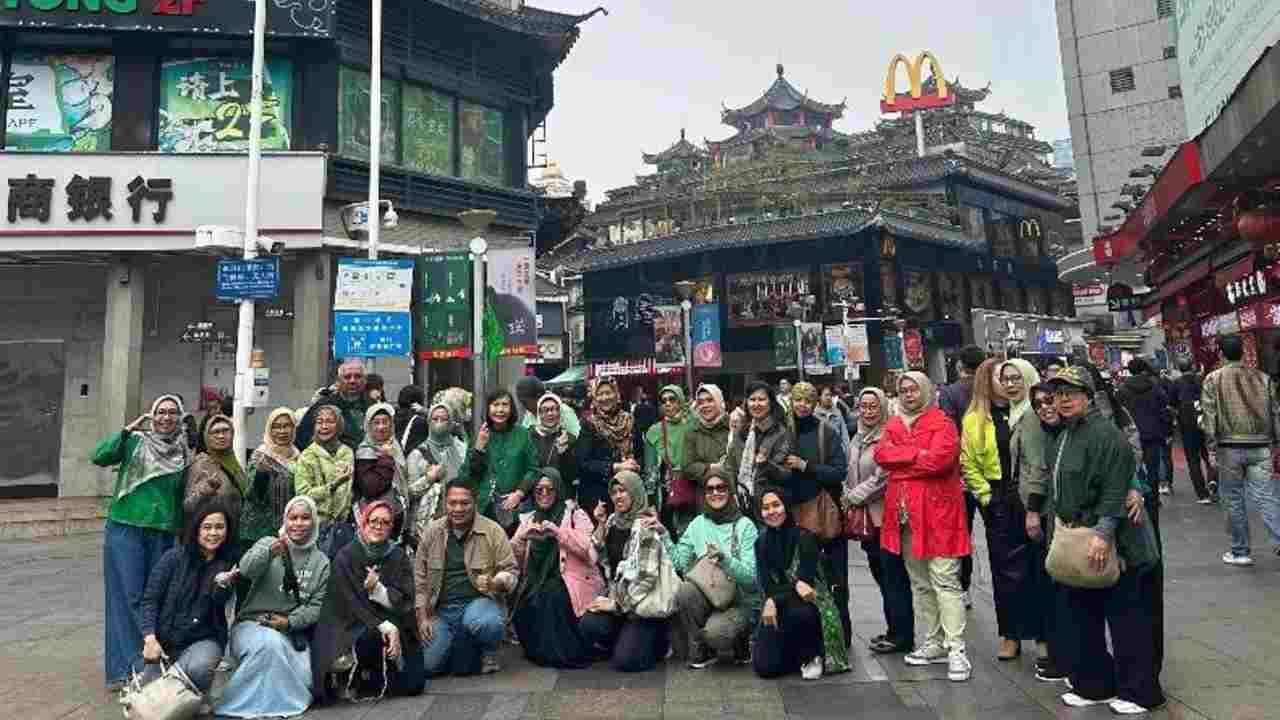 Mantap! Ratusan Dosen dan Tendik Usakti ‘Gathering’ di China, Ternyata Ini Tujuannya