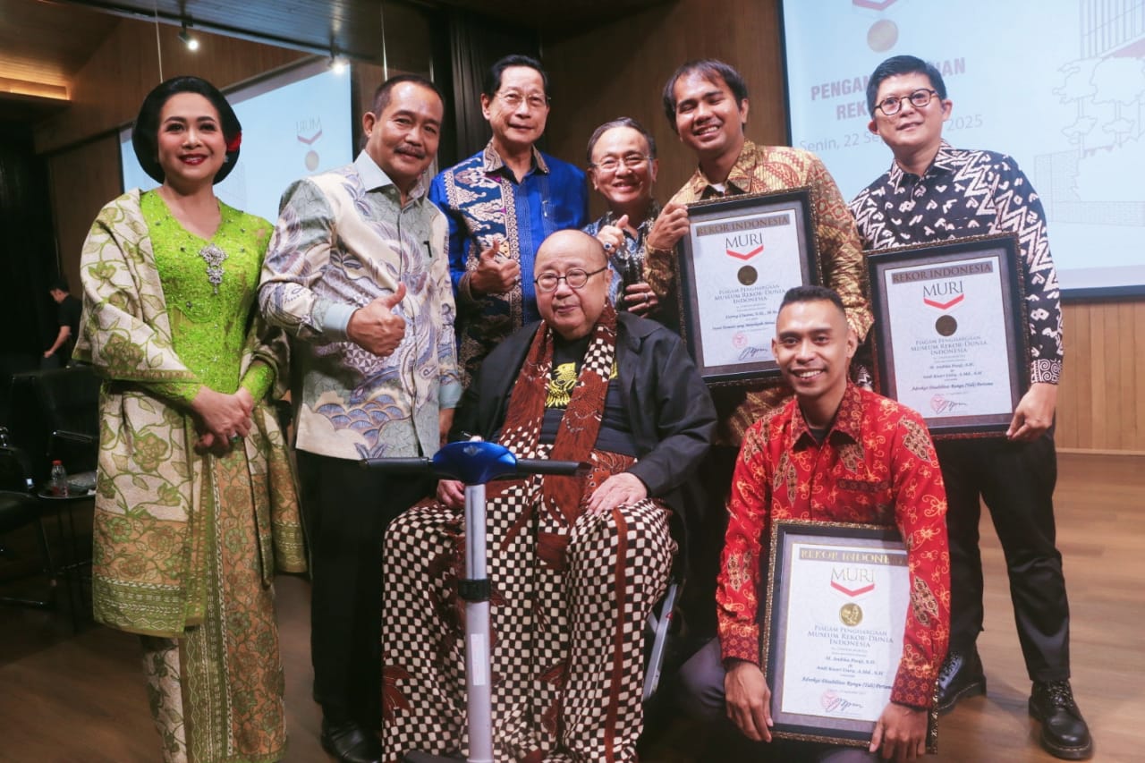 KEREN! Mahasiswa Asal Muba Raih Rekor MURI sebagai Penjelajah Termuda Benua Antartika