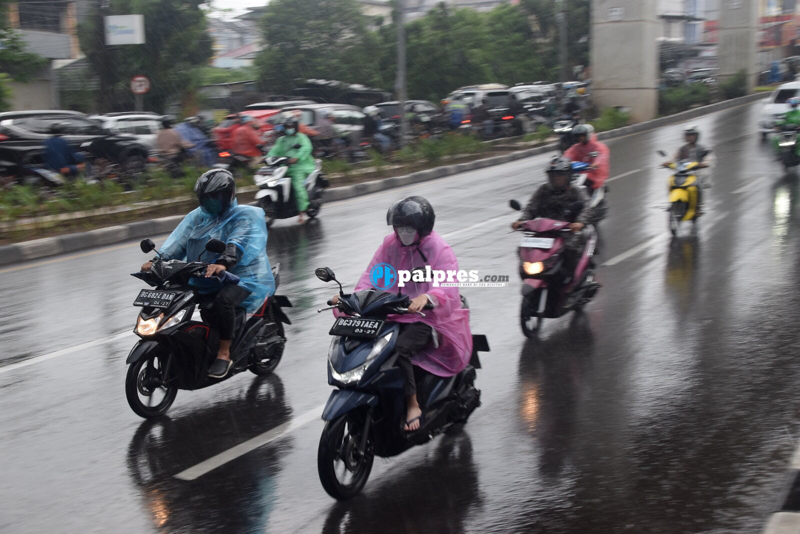 Cuaca Sumatera Selatan Hari Ini Rabu 19 Juli 2023: 5 Daerah Mengalami Hujan Ringan, 2 Daerah Hujan Petir