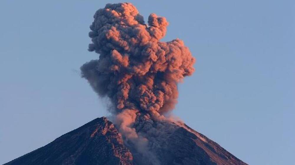 Gunung Semeru Kembali Meletus Lagi, Erupsi Kelima Kali Sejak Selasa Pagi, Status Waspada Level III