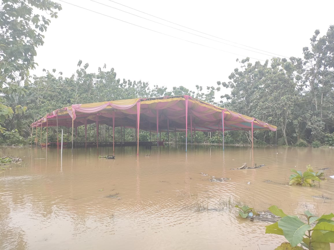 Viral! Gegara Tenda Terendam Banjir, Hajatan Ngunduh Mantu Diundur