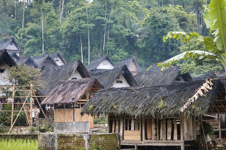 ANEH! Kampung Tersembunyi di Jawa Tengah, Penduduknya Justru Fasih Bahasa Sunda 