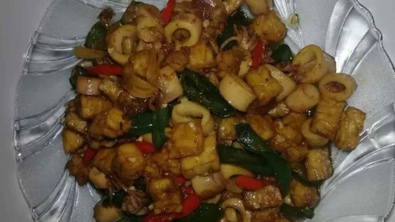 Menu Buka Puasa Anti Boring! Tumis Cumi Asin Ini Bikin Nasi Langsung Habis