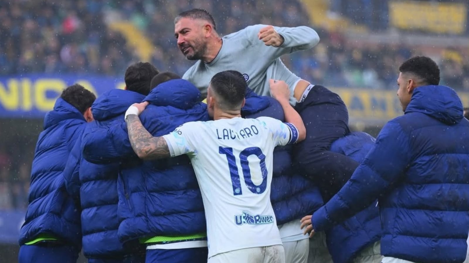 Verona 1-2 Inter: Dibantu Gol Bunuh Diri Pasukan Chivu Menang Dramatis di Menit Akhir
