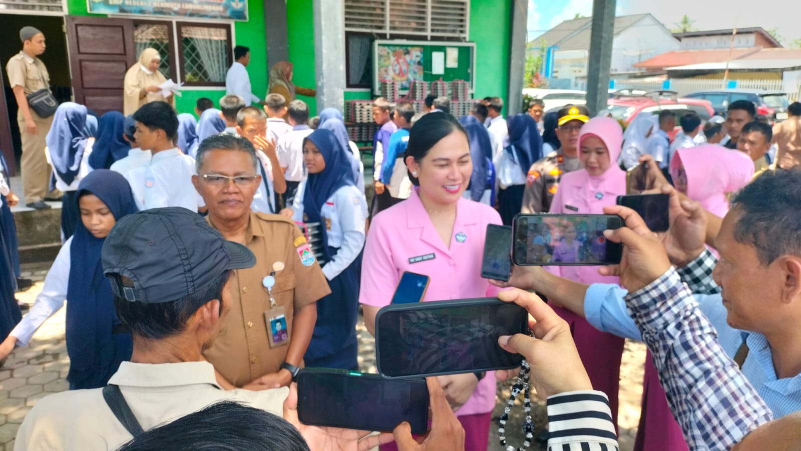 Polres Lubuklinggau dan Bhayangkari Pantau Penyiapan dan Distribusi Program Makanan Bergizi