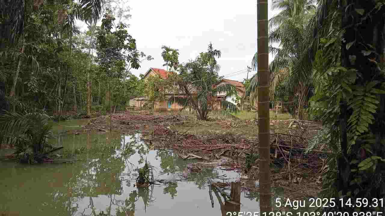 BPBD Muba Gerak Cepat Tangani Banjir di Bayung Lencir, Ini Hasilnya