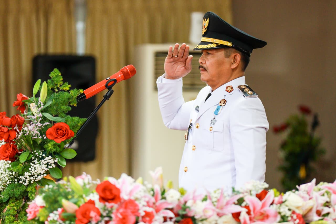 Upacara Penurunan Bendera Merah Putih Berlangsung Khidmat, Wabup Muba: Terima Kasih Petugas dan Panitia