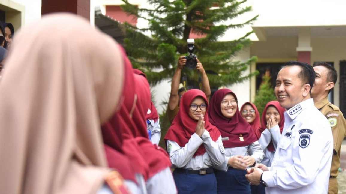 Tinjau Pelajar di SMAN Sumsel, Pj Gubernur Sumsel Agus Fatoni: Sukses Itu Milik Semua Orang!