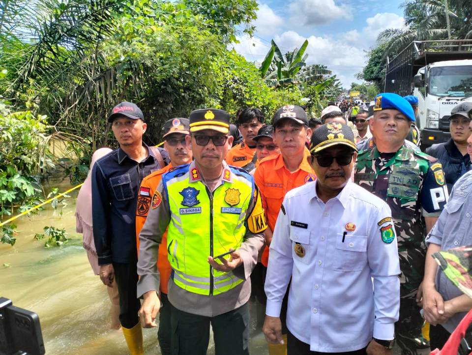 Wabup Muba Rohman Tinjau dan Temui Korban Banjir di Kecamatan Tungkal Jaya 