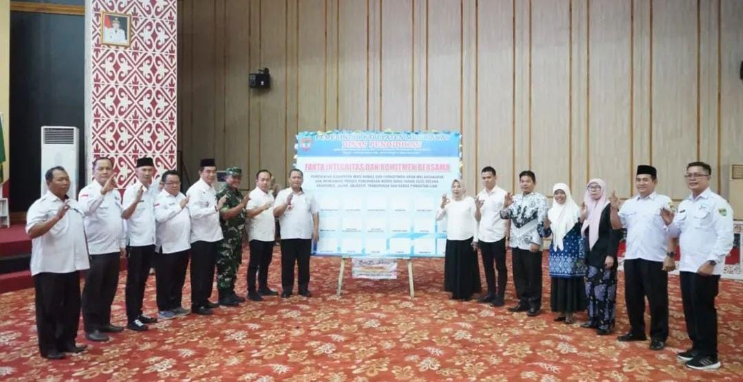 Pemkab Musi Rawas Deklarasi dan Penandatanganan Komitmen Bersama SPMB Tahun 2025