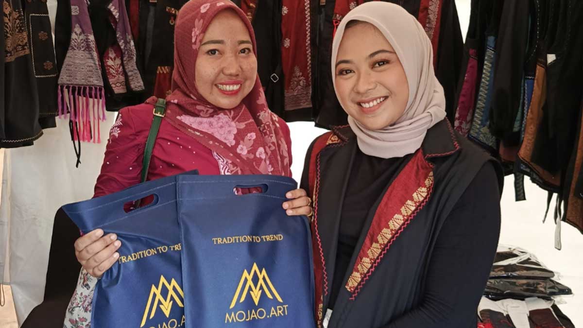 Songket Silungkang Mojao Art Menenun Warisan Budaya Menuju Pasar Global 