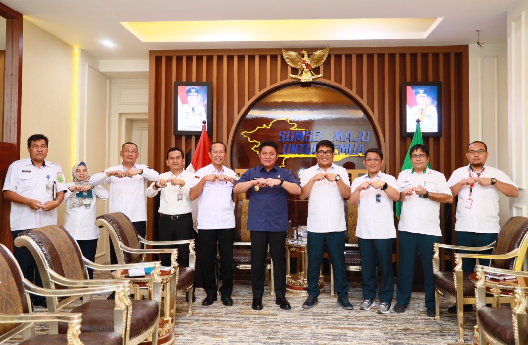 Perkuat Kemitraan Strategis, Direksi Semen Baturaja Silaturahmi dengan Gubernur Sumsel