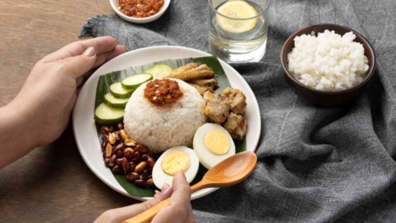 Buka Puasa Asal Makan? Hati-Hati, 4 Dampak Ini Mengintai Tubuh