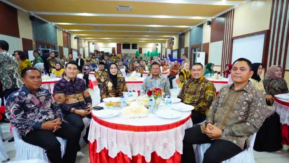 Momen Haru Kenal Pamit Kajari Prabumulih: Dari Orang Asing Hingga Jadi Bagian Keluarga