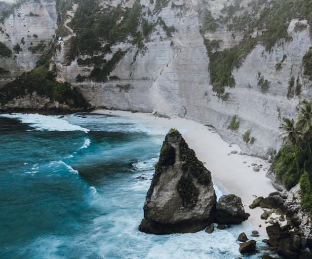 Wisata Penuh Tantangan dan Memicu Adrenalin, 5 Gunung Angker Ini Wajib Kamu Kunjungi, Hadirkan Kisah Mistis!