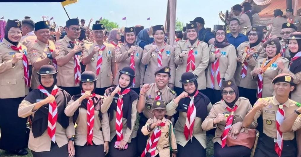 Wakil Wali Kota Lubuk Linggau H Rustam Effendi Terima Penghargaan Pancawarsa III