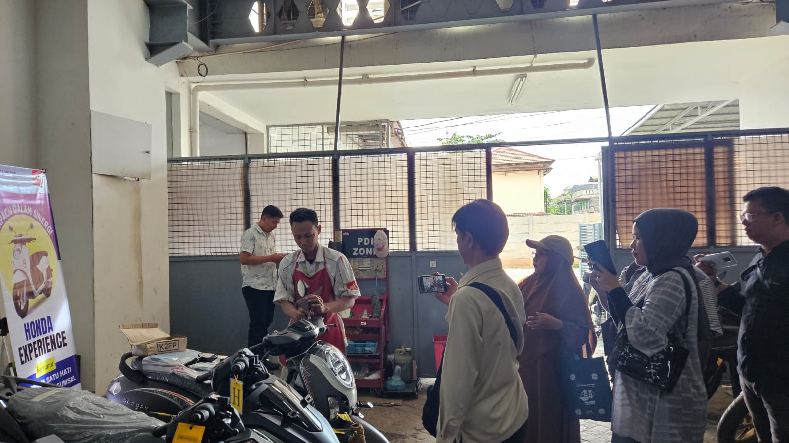 Jurnalis Satu Hati Honda Sumsel Diajak Melihat Proses PDI Motor Honda, Komitmen Keselamatan Konsumen