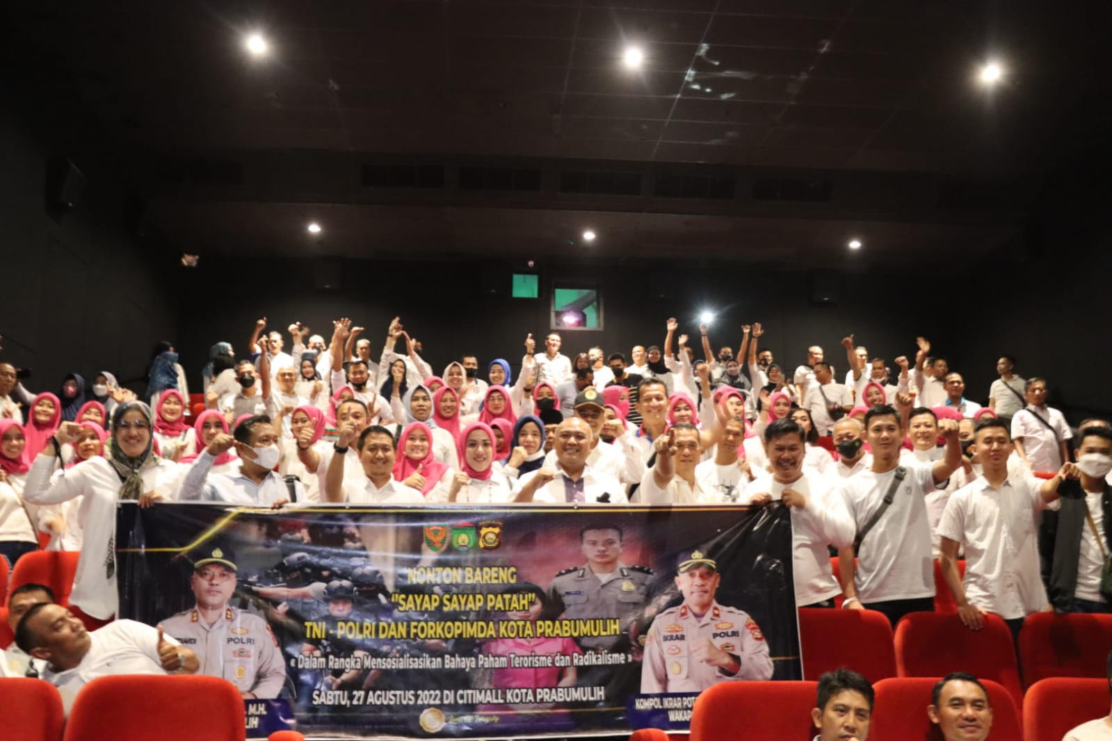  Polres Prabumulih Bersama Forkopimda Nobar Film Sayap-Sayap Patah 