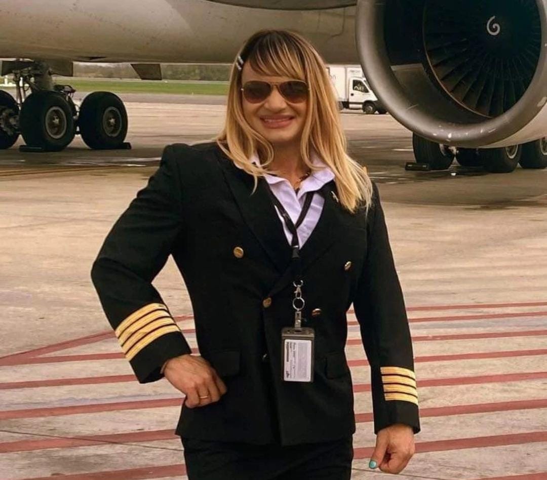 Pilot Transgender Pertama Terbangkan Pesawat Komersil di Argentina, Warganet Indonesia Bilang Begini  