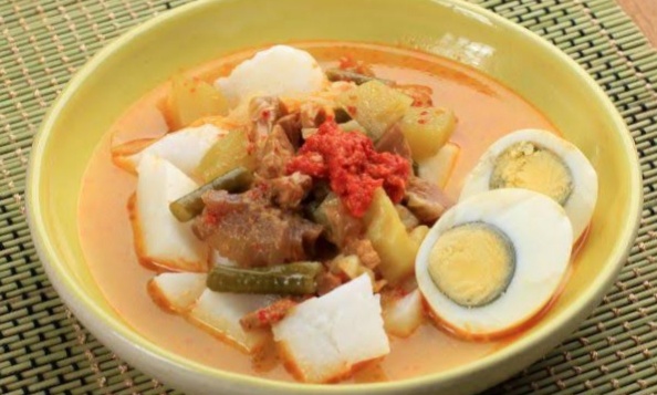 Kuahnya Legit dan Otentik Banget! Rekomendasi 5 Kedai Makan Lontong Sayur di Palembang, Harga Murce