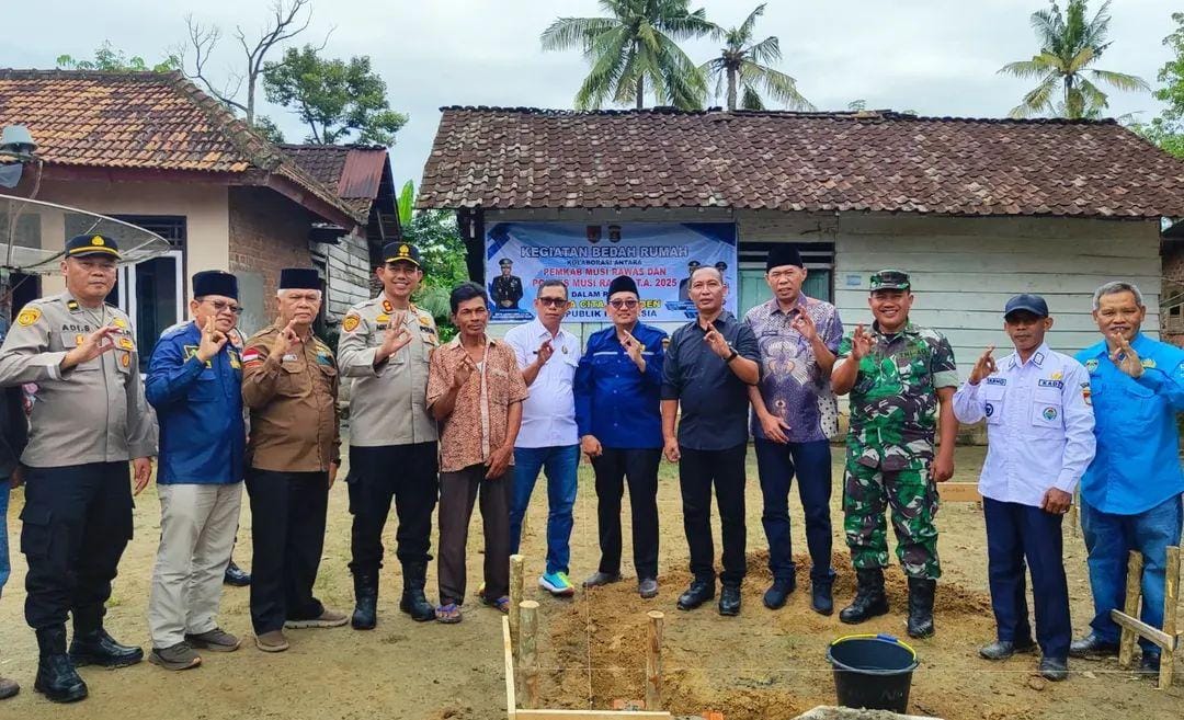 Pemkab Musi Rawas dan Polres Kembali Bedah Rumah Warga Kurang Mampu