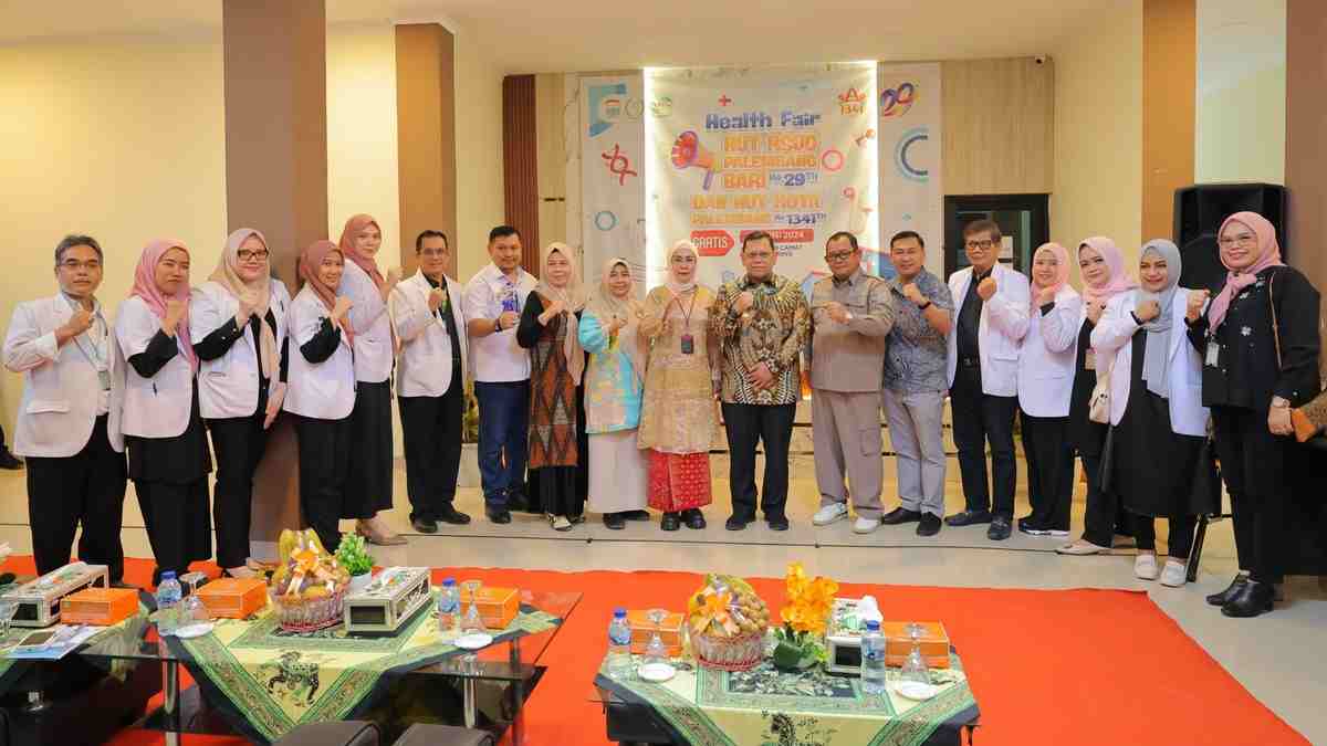Pj Walikota Palembang Resmikan Baksos Pelayanan Kesehatan Gratis, Screening Penyakit Jantung Hingga Katarak